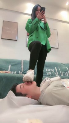 【思诺】第一次玩深喉变被踹打/吃船袜 bf26763-绳艺套路资源网