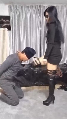 套路直播视频【嘟嘟】长靴提档耳光/喝圣水 bf24461-绳艺套路资源网