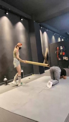 【冰诺】运动女神-狗笼囚禁/暴力虐打贱狗/骑马-绳艺套路资源网