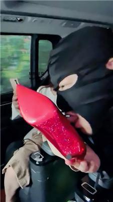 【嫦娥】车内高跟黑丝美腿玩虐 JS240928-24-绳艺套路资源网
