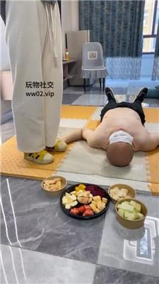 【精神小妹】踩碾水果/鞋底裸足喂食舔 bf44531-绳艺套路资源网