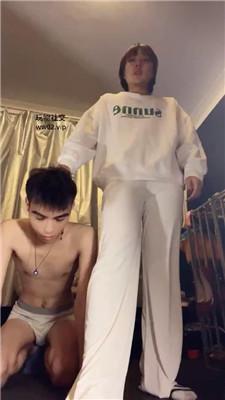 【璋爷】掐乳踢裆/耳光/玉足闻舔 JS241112-4-绳艺套路资源网