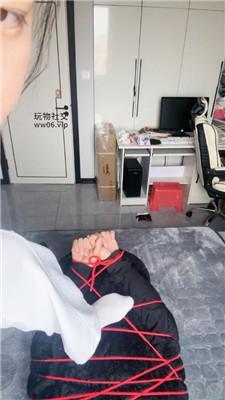 【恩恩】五花大绑白袜脚踩/舔圣水 JS241122-27-绳艺套路资源网