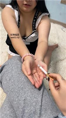 【白兔】母畜人体烟灰缸/伺候沐足 bf47141-绳艺套路资源网