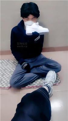 【奇了怪了】胯下羞辱-下跪闻小白鞋棉袜 JS241201-15-绳艺套路资源网