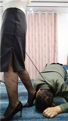 【婉婷殿下】狗链遛狗/藤条重度鞭打【双视角版】 JS241129-10-绳艺套路资源网