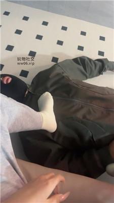 【辣辣】运动后原味白袜玩虐家奴 bf47315-绳艺套路资源网