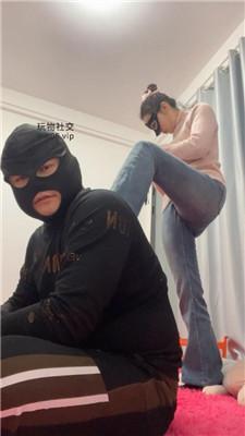 【姗姗】黑棉袜踩虐/鞭打 JS241130-3-绳艺套路资源网