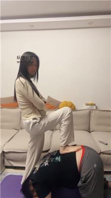 【埋汰】玉足踩踏/骑狗背/踢裆 bf47767-绳艺套路资源网