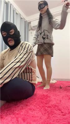 【姗姗】高跟美腿踩散鞭抽打 JS241207-51-绳艺套路资源网