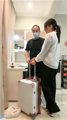 【乔伊】性感女神S-高跟踩踏/鞭打/揪耳朵 bf48225-绳艺套路资源网