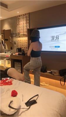【阿冷】骑马/运动鞋踩踏/鞭打坐脸窒息/掐脖虐乳 JS241219-36-绳艺套路资源网