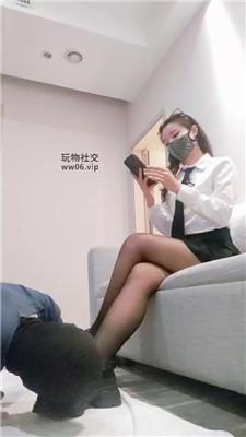 【美璐大大】跪舔脏鞋黑丝/闻舔腋下/碾压踩踏/喂口水 JS241215-21-绳艺套路资源网