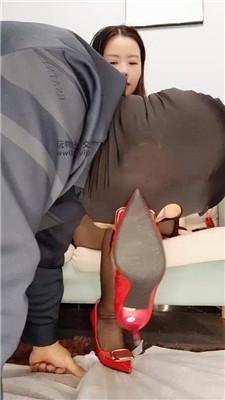 【长沙薇薇】口吐喂食/高跟黑丝虐/坐脸窒息 JS241217-18-绳艺套路资源网