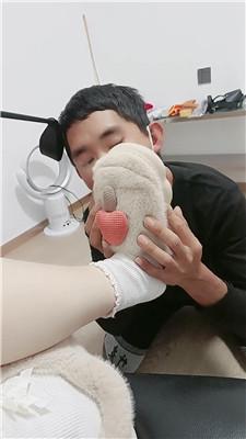【薇薇情侣主】跪舔毛拖鞋白袜/鞭打/圣水泡面 JS250102-7-绳艺套路资源网