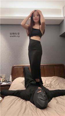 【猴歌】黑棉袜女神踩踏/坐脸窒息 bf48730-绳艺套路资源网