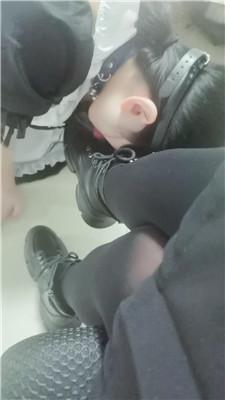 【璃茉老师】女仆母畜-清理脏短靴/强制闻鞋窝 JS250101-28-绳艺套路资源网