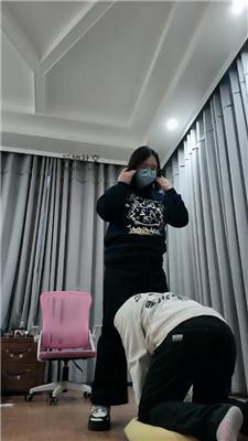 【拽拽】骑马鞭打/白袜脚踩虐 JS250116-11-绳艺套路资源网