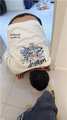 【艾斯】伺候女友约会回家-舔脏鞋臭白袜 JS250102-25-绳艺套路资源网