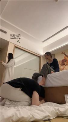 【白兔】捆绑肌肉男藤条鞭打恋足舔 bf48850-绳艺套路资源网