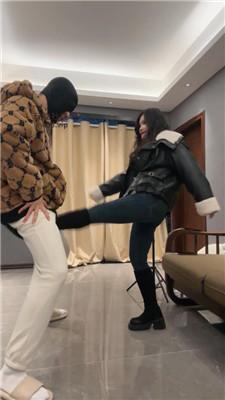 【狗哥】长靴连环踢裆/白袜踩踏 bf50265-绳艺套路资源网