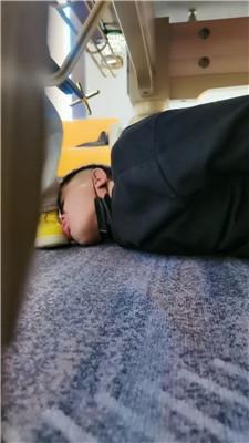 【文文文文】桌底视角-台球助教首调 JS250225-12-绳艺套路资源网