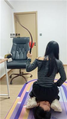 【南月女神】犬化训练-脏鞋踩踏鞭打/赏赐圣水 JS250224-36-绳艺套路资源网