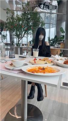 【茉狸】餐厅公共厕所羞辱厕奴 bf50085-绳艺套路资源网