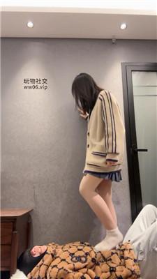 【狗哥】白棉袜气味辱/踩踏踢裆耳光 bf49852-绳艺套路资源网