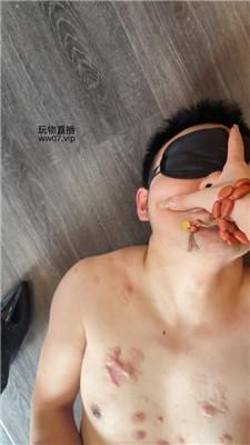 【沅芷大人】铐在桌下高跟皮靴踩踏狠扎 bf50645-绳艺套路资源网